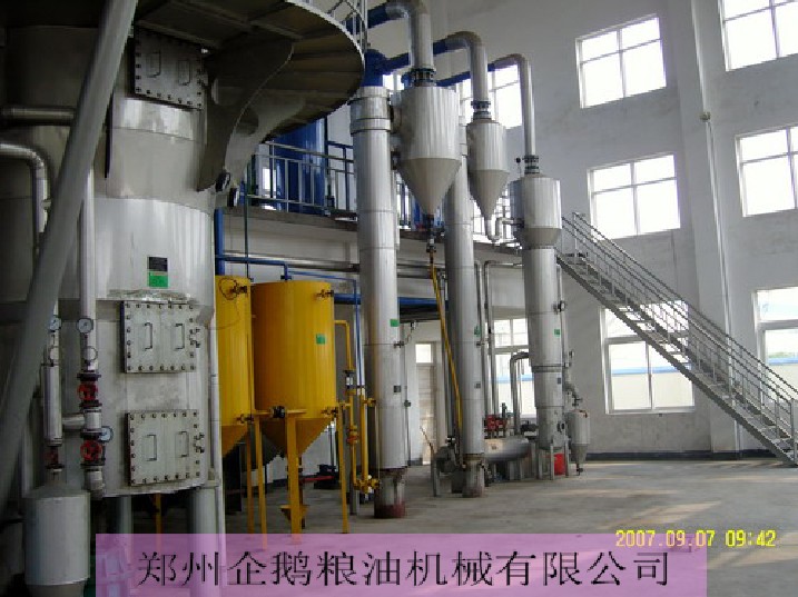 浸出油設(shè)備，浸出油設(shè)備哪家好，小型浸出設(shè)備，浸出器