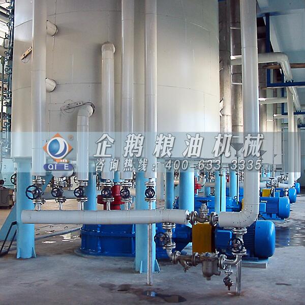 米糠油加工生產(chǎn)線,鄭州企鵝全力護航(圖1) 米糠油浸出設(shè)備